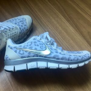 RARE Nike Free 5.0 V4 Leopard Print